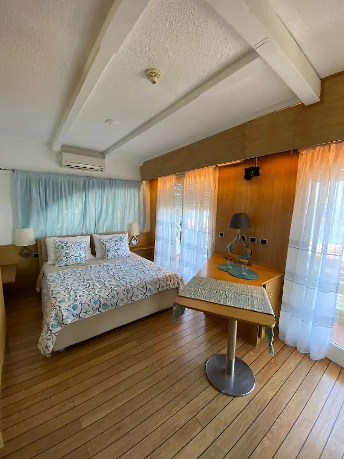 Villa Rita Boutique Hotel - MyplaceSan Remo 0*,