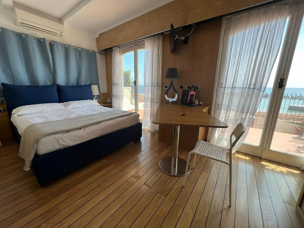 Villa Rita Sea Front View Sanremo - Parcheggio Gratuito In Struttura